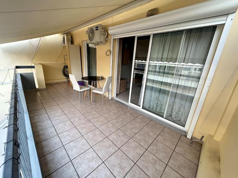 D2 Apartment - Athens Oasis Luaran gambar